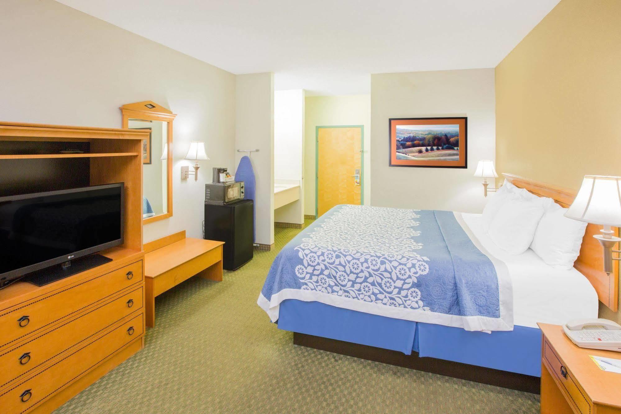 Days Inn By Wyndham Hattiesburg Ms Екстер'єр фото
