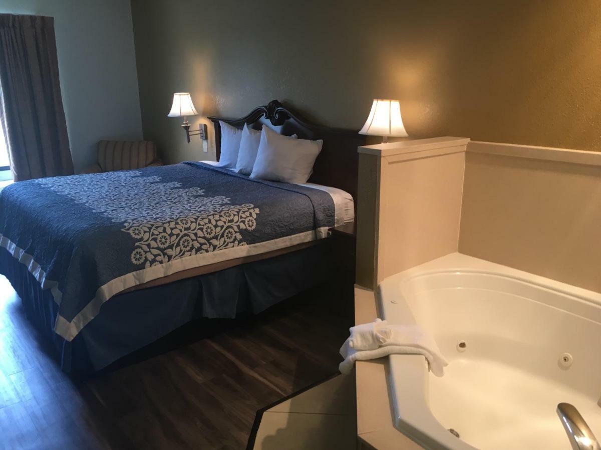 Days Inn By Wyndham Hattiesburg Ms Екстер'єр фото